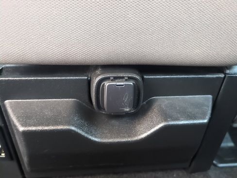 Certified 2019 Ford F150 XLT w/ Equipment Group 302A Luxury image 14