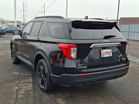 Certified 2023 Ford Explorer XLT image 4
