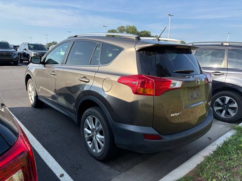 Used 2014 Toyota RAV4 Limited w/ Technology Package AWD/4WD image 4