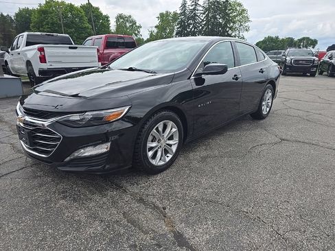Used 2023 Chevrolet Malibu LT FWD image 2