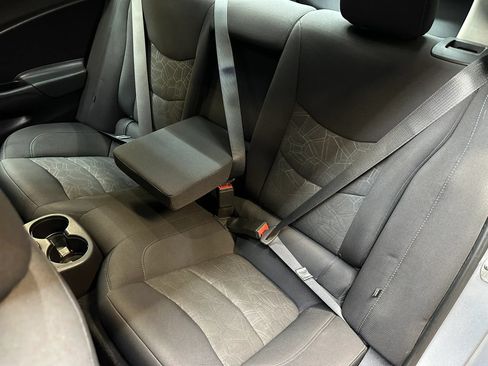 Used 2018 Chevrolet Volt LT FWD image 22