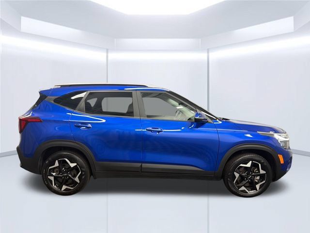 Certified 2025 Kia Seltos S AWD/4WD image 7