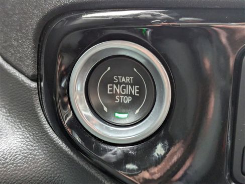 Used 2022 Chevrolet Silverado 1500 High Country w/ Technology Package image 29