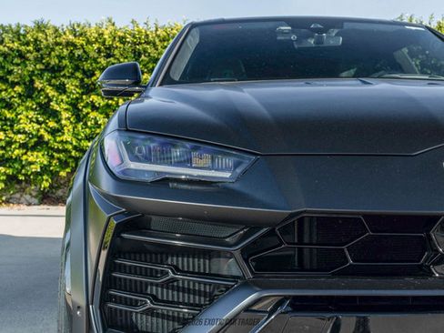 Used 2021 Lamborghini Urus image 62