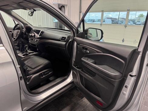 Used 2019 Honda Ridgeline RTL-T image 19