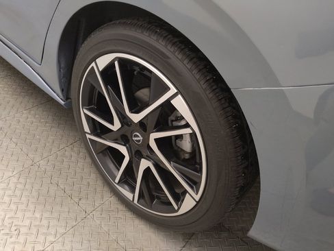 Used 2024 Nissan Sentra SR FWD image 31