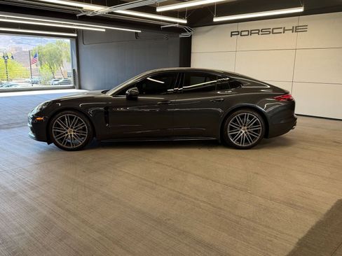 Certified 2018 Porsche Panamera 4S image 2
