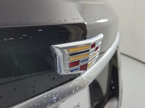 Certified 2023 Cadillac XT5 Sportv w/ Platinum Package AWD/4WD image 8