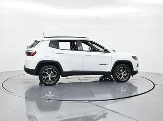 Used 2024 Jeep Compass Latitude AWD/4WD video 2