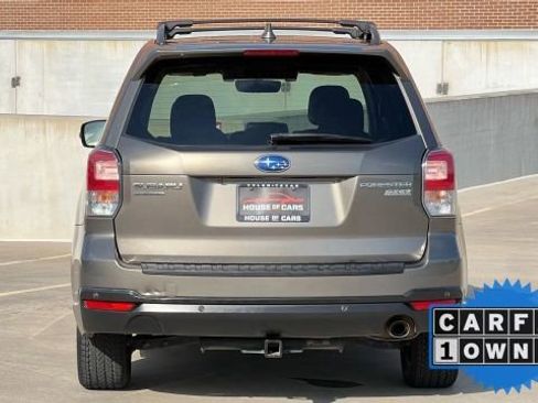 Used 2017 Subaru Forester 2.5i Touring image 8