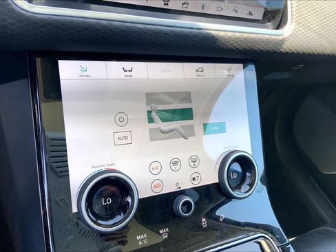 Used 2020 Land Rover Range Rover Velar S AWD/4WD image 31