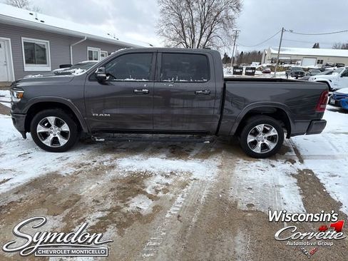 Used 2019 RAM 1500 Laramie w/ Sport Appearance Package AWD/4WD image 7