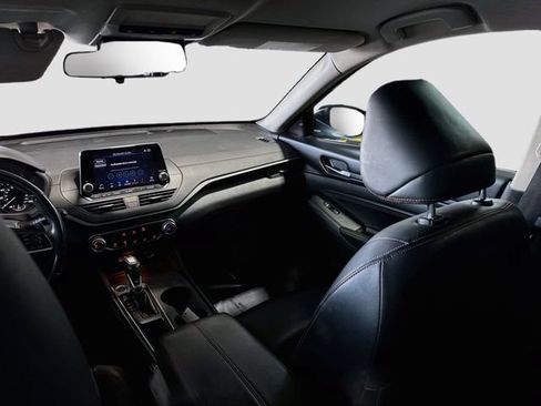 Used 2019 Nissan Altima 2.5 SR FWD image 21