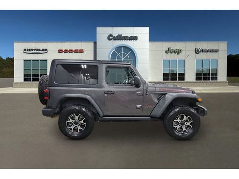 Used 2019 Jeep Wrangler Rubicon image 2