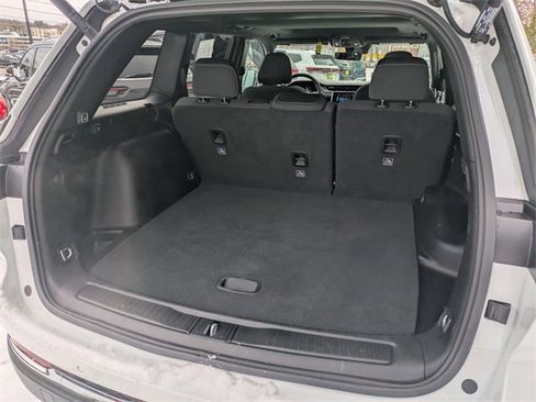 Used 2025 Jeep Grand Cherokee Laredo X w/ Luxury Tech Group I image 27