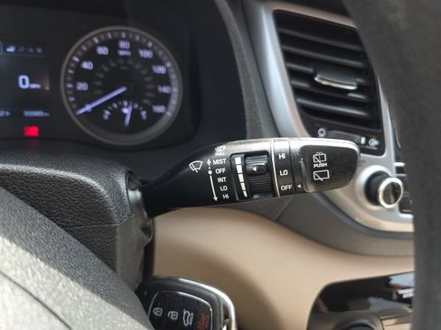 Used 2017 Hyundai Tucson SE image 13