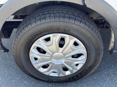 Used 2018 Ford Transit 250 130 Low Roof w/ Interior Upgrade Package RWD image 52