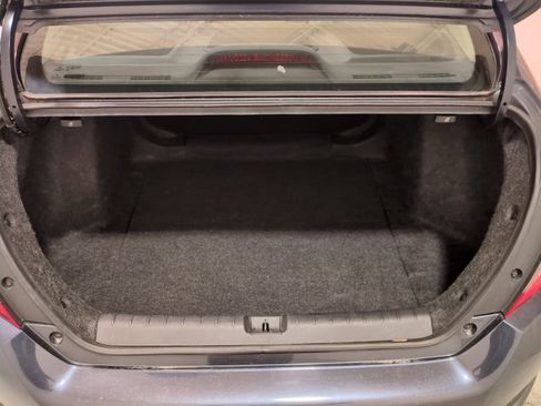 Used 2018 Honda Civic Touring image 13