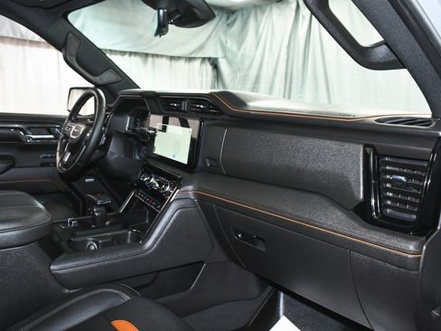 Used 2024 GMC Sierra 1500 AT4 w/ Technology Package image 67
