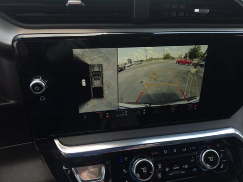 Used 2025 GMC Sierra 1500 Denali w/ Technology Package AWD/4WD image 24