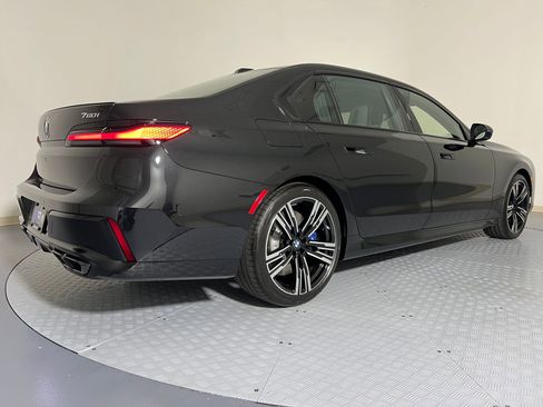 New 2026 BMW 760i xDrive image 9