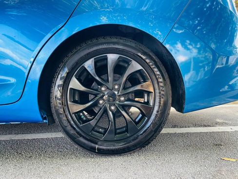 Used 2017 Hyundai Elantra SE image 15