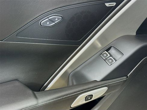 Used 2016 Chevrolet Corvette Stingray Coupe RWD image 18