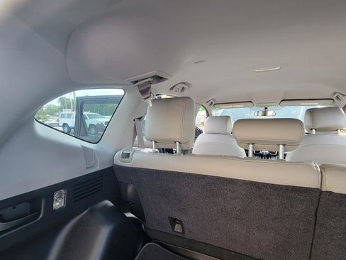 Used 2017 Honda CR-V LX image 38