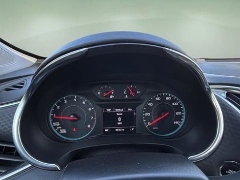 Used 2021 Chevrolet Malibu LT image 16