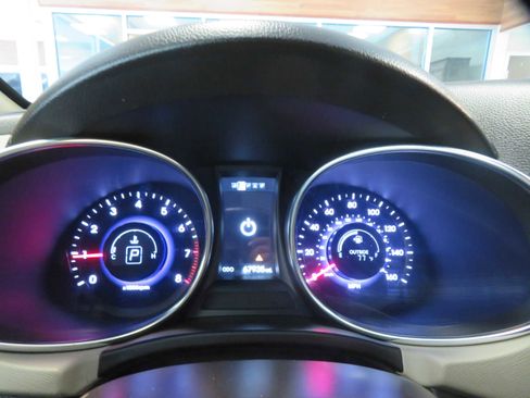 Used 2015 Hyundai Santa Fe Sport 2.0T w/ Option Group 05 image 31