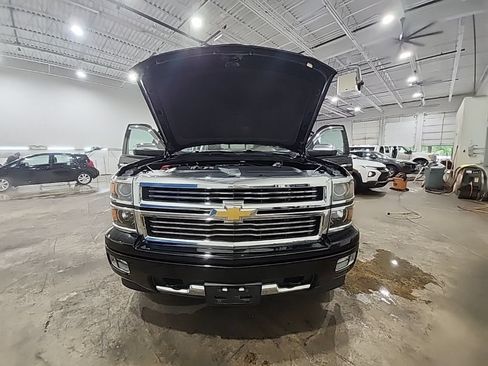 Used 2017 Chevrolet Silverado 1500 LT w/ All Star Edition AWD/4WD image 31