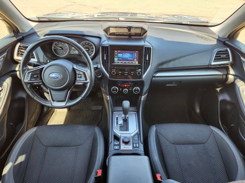 Used 2020 Subaru Forester Premium AWD/4WD image 3