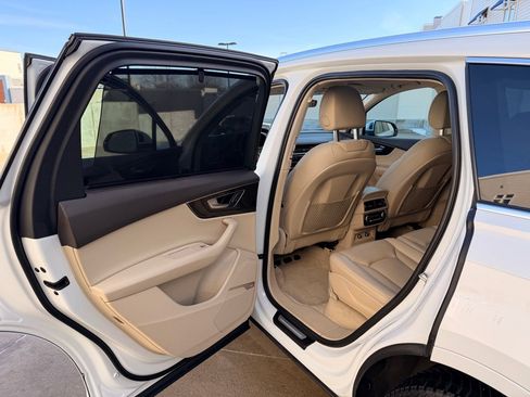 Used 2019 Audi Q7 3.0T Premium Plus image 17