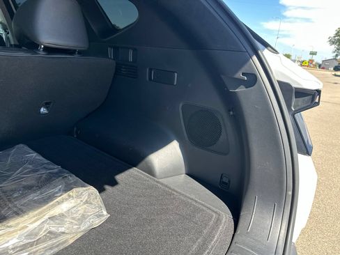 Used 2022 Hyundai Tucson Limited AWD/4WD image 28