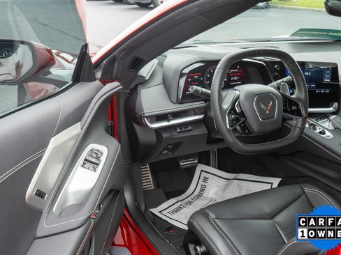 Used 2022 Chevrolet Corvette Stingray Preferred Cpe w/ Z51 Performance Package RWD image 12