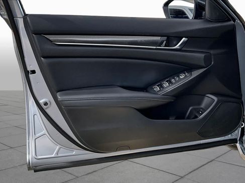 Used 2021 Honda Accord Sport image 22