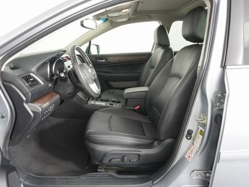 Used 2016 Subaru Outback 2.5i Limited image 19