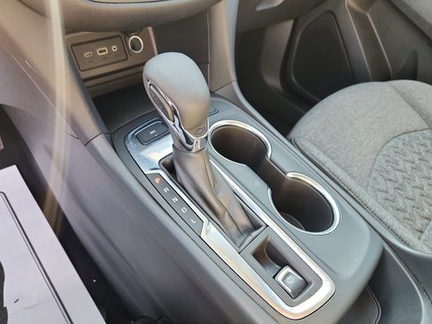 Used 2024 Chevrolet Equinox LT image 35