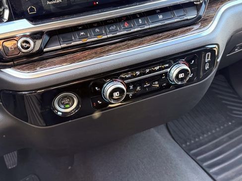 Certified 2022 GMC Sierra 1500 SLE image 13