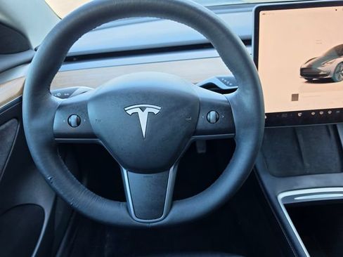 Used 2022 Tesla Model 3 Long Range AWD/4WD image 32