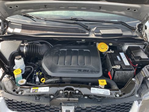 Used 2019 Dodge Grand Caravan GT FWD image 27