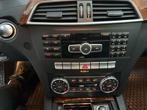 Used 2012 Mercedes-Benz C 250 Sedan image 14