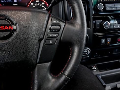 Used 2021 Nissan Titan PRO-4X w/ Pro-4x Convenience Package image 32