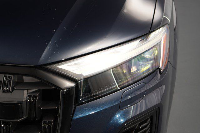 Used 2025 Audi Q7 2.0T Premium Plus w/ Premium Plus Package AWD/4WD image 6