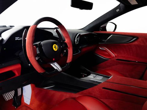 Certified 2025 Ferrari Purosangue image 5