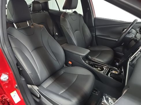 Used 2021 Toyota Prius Prime Limited FWD image 16