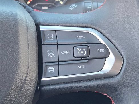 Used 2024 Jeep Compass Trailhawk AWD/4WD image 27