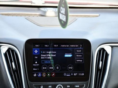 Used 2023 Chevrolet Malibu LT FWD image 30