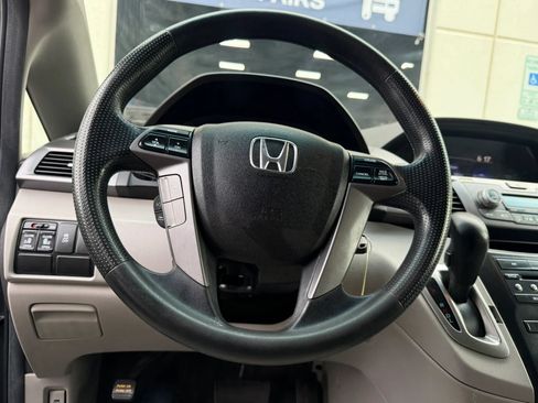 Used 2012 Honda Odyssey EX image 28
