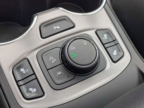 Used 2024 GMC Terrain AT4 w/ Infotainment Package II AWD/4WD image 25